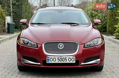 Седан Jaguar XF 2012 в 