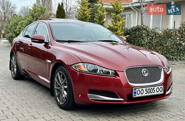 Седан Jaguar XF 2012 в 