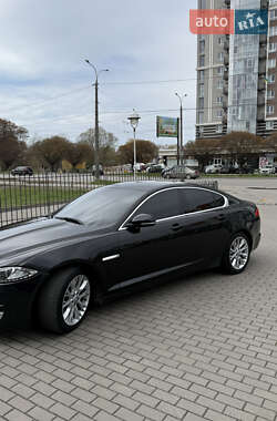 Седан Jaguar XF 2014 в 