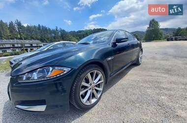Седан Jaguar XF 2015 в 