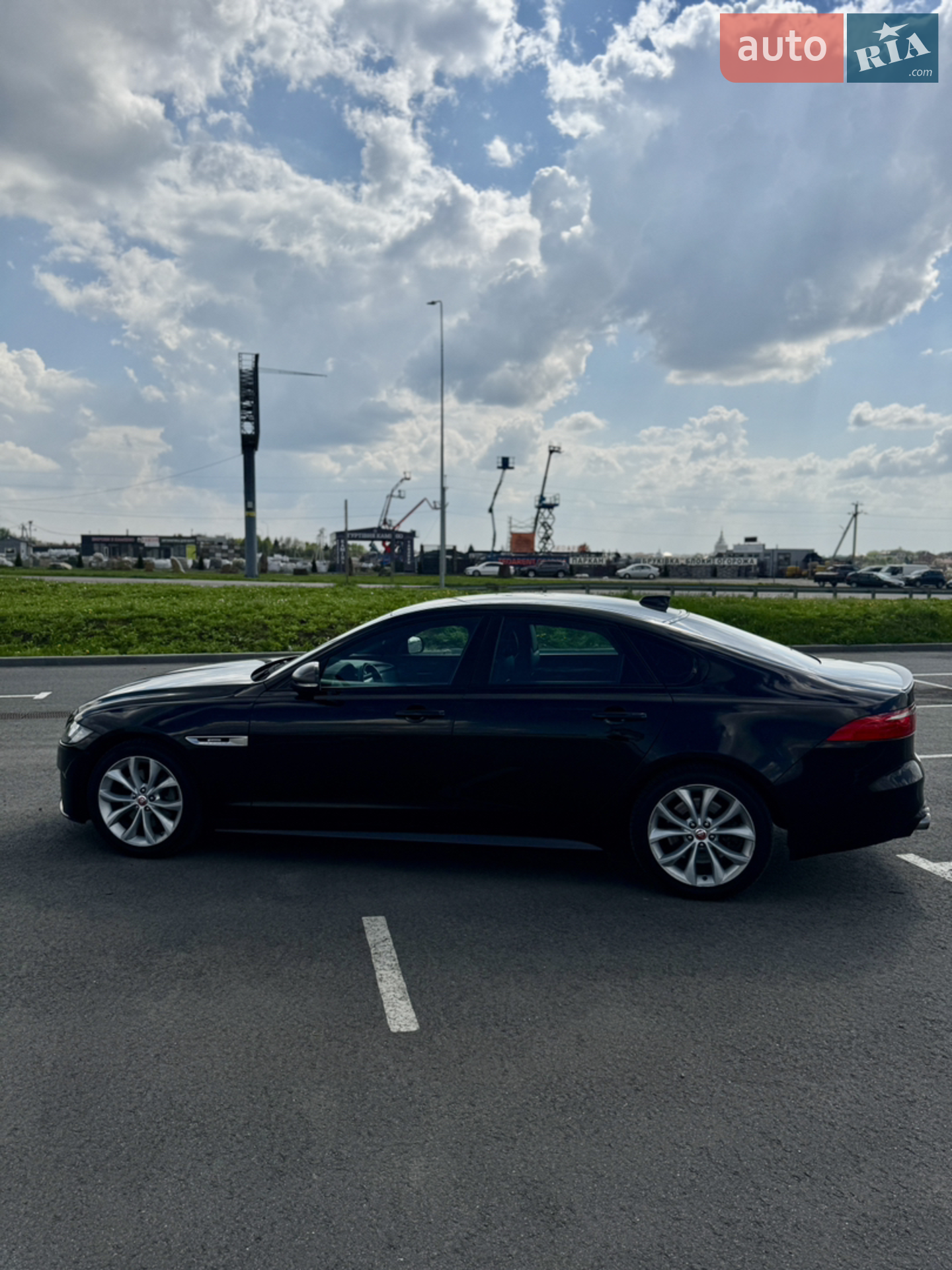 2017 Jaguar XF - мініатюра 10