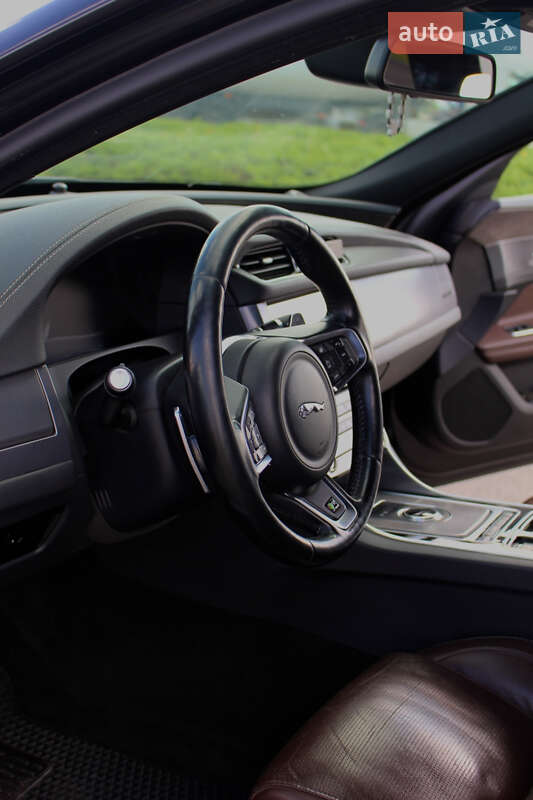 Седан Jaguar XF 2017 в Львові фото 2 Седан Jaguar XF 2017 в Львові