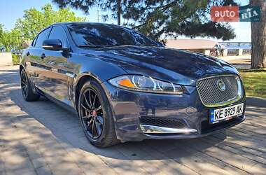 Седан Jaguar XF 2013 в 