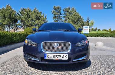 Седан Jaguar XF 2013 в 