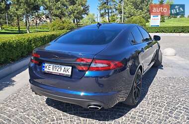 Седан Jaguar XF 2013 в 