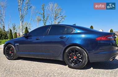 Седан Jaguar XF 2013 в 
