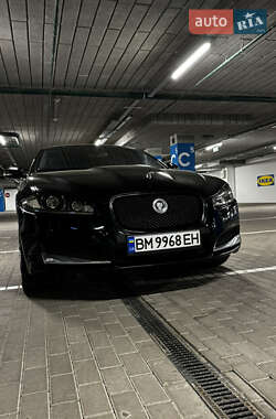 Седан Jaguar XF 2012 в 