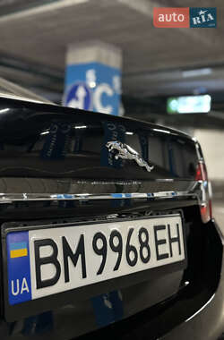 Седан Jaguar XF 2012 в 