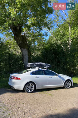 Седан Jaguar XF 2013 в 