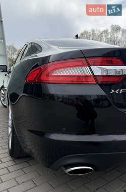 Седан Jaguar XF 2013 в 