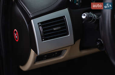 Седан Jaguar XF 2013 в 
