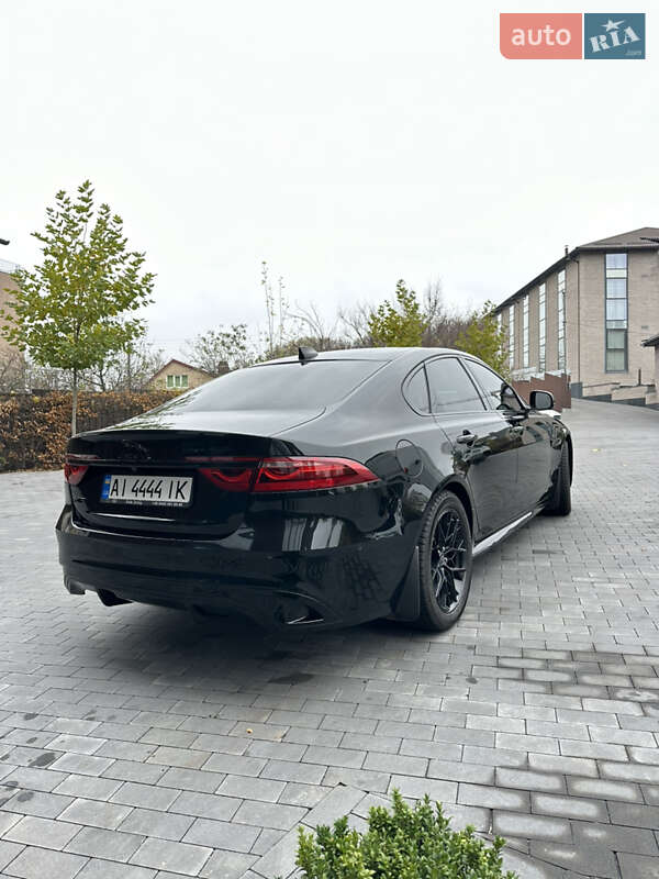 Седан Jaguar XF 2021 в Киеве