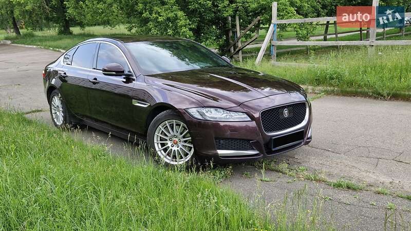 Седан Jaguar XF 2020 в Киеве