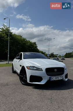 Седан Jaguar XF 2016 в 