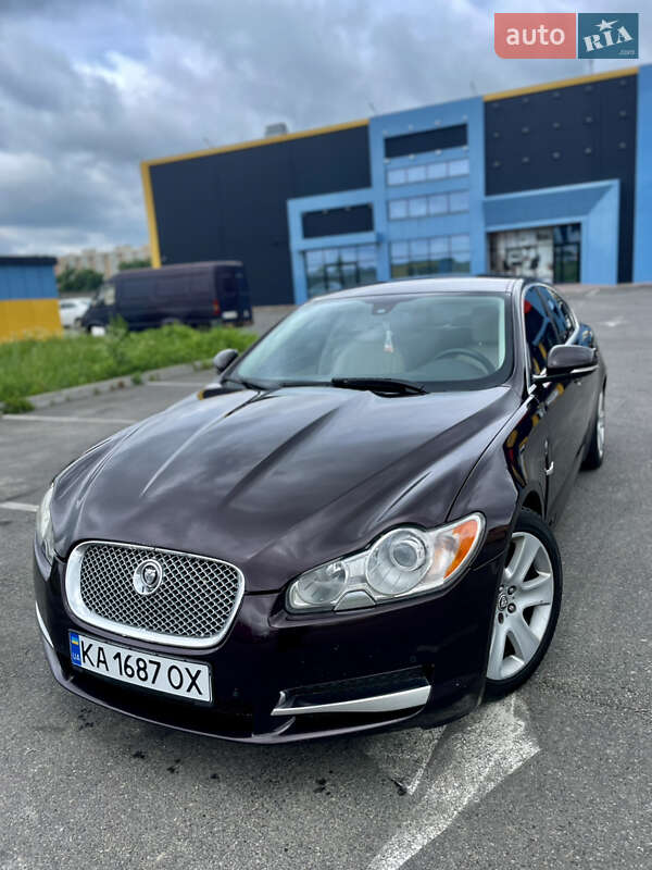 Jaguar XF 2010