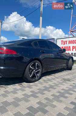 Седан Jaguar XF 2008 в 