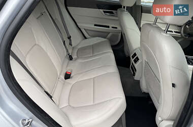 Седан Jaguar XF 2016 в 