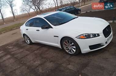 Седан Jaguar XF 2014 в Васильківці
