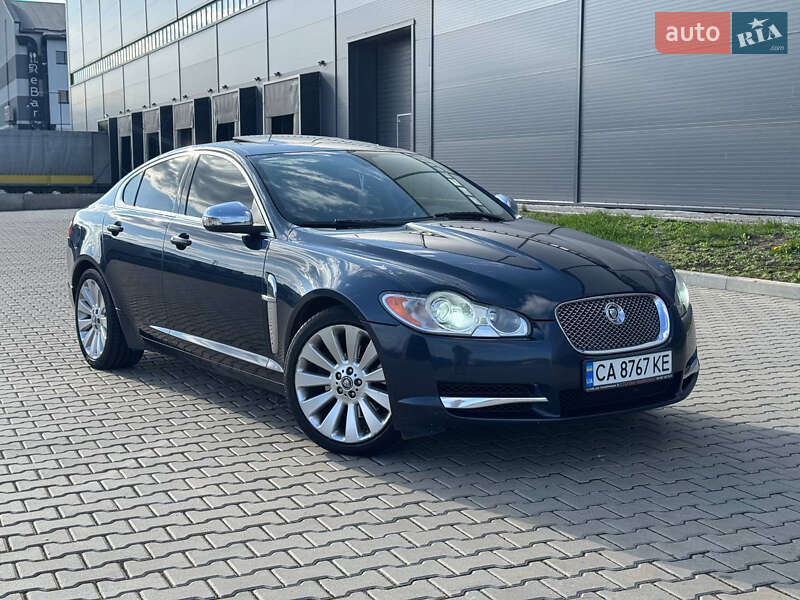Седан Jaguar XF 2008 в Ивано-Франковске