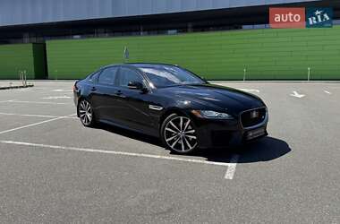 Седан Jaguar XF 2015 в Киеве