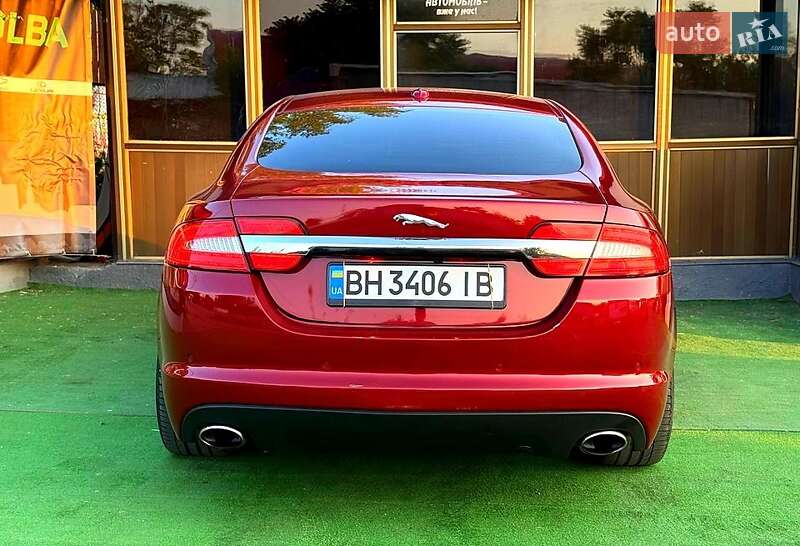 Седан Jaguar XF 2012 в Одессе