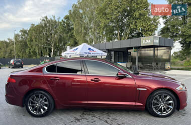 Седан Jaguar XF 2012 в 