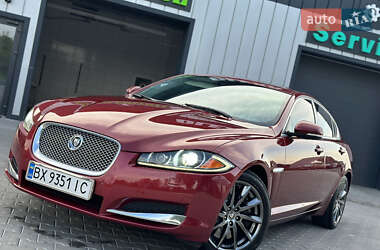 Седан Jaguar XF 2012 в 