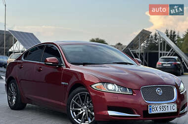 Седан Jaguar XF 2012 в 