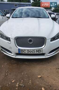 Седан Jaguar XF 2013 в Львове