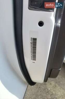Седан Jaguar XF 2013 в 