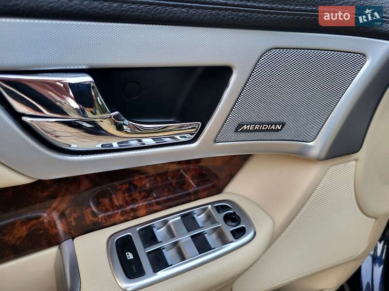 Седан Jaguar XF 2013 в Запорожье