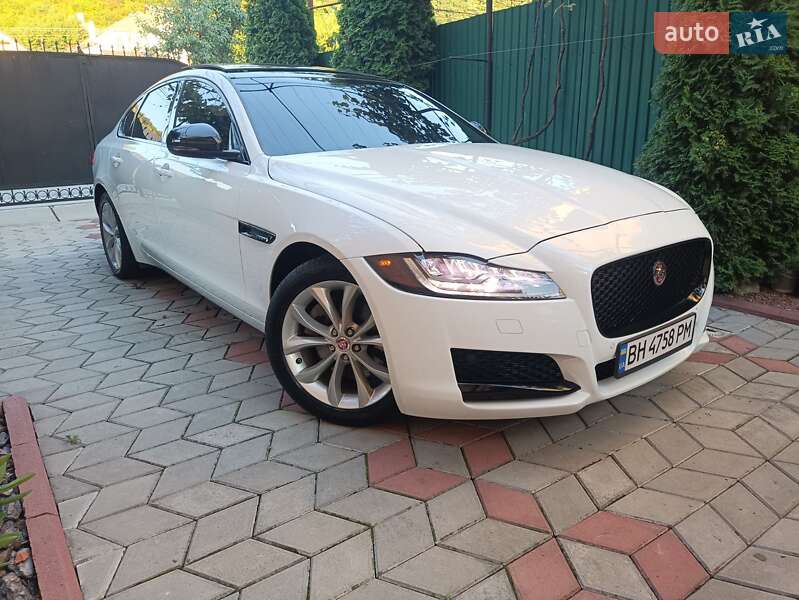 Jaguar XF 2016