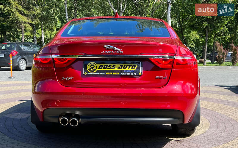 Седан Jaguar XF 2017 в Львове