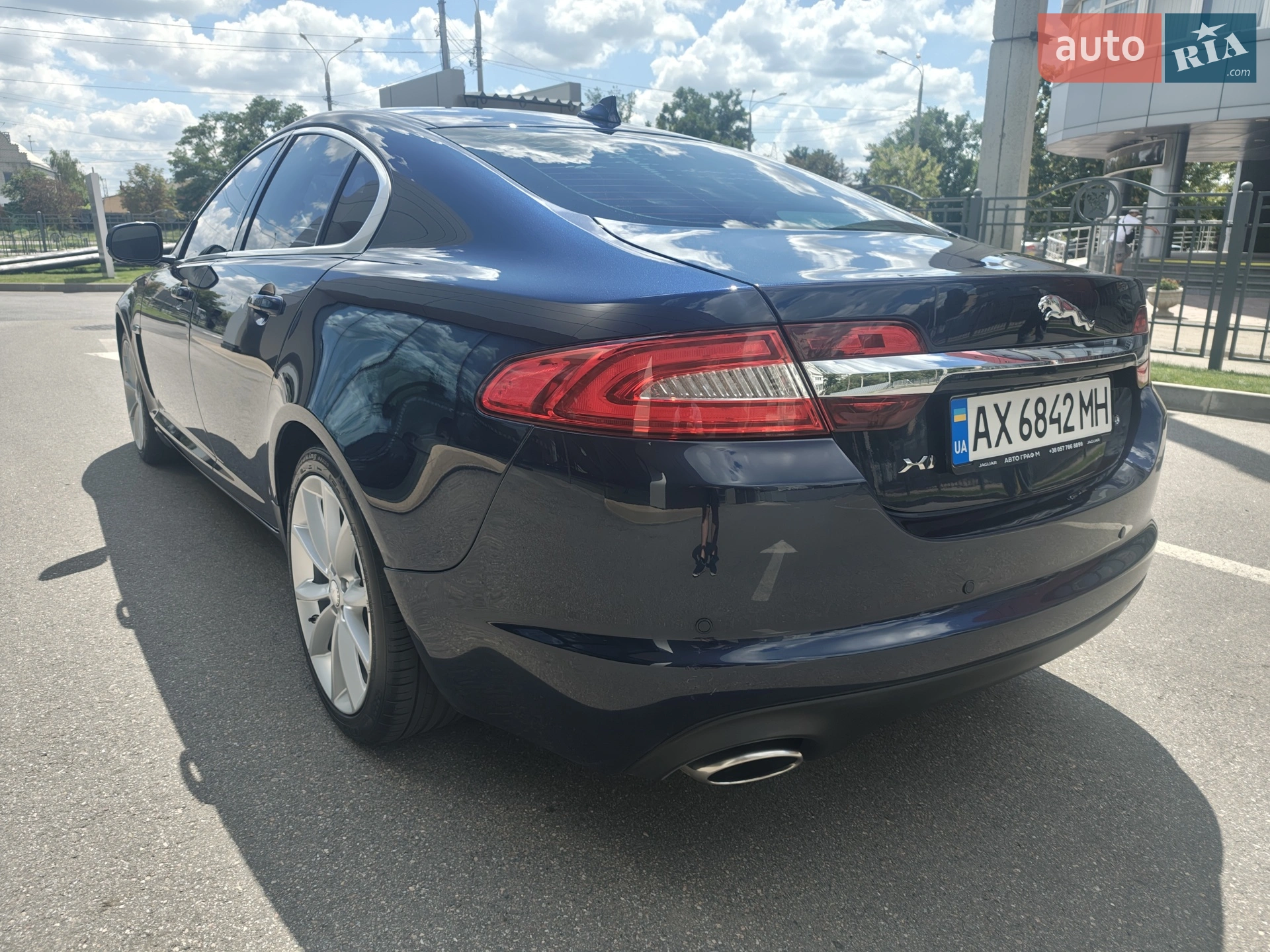 2015 Jaguar XF - мініатюра 12