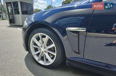 Седан Jaguar XF 2015 в 