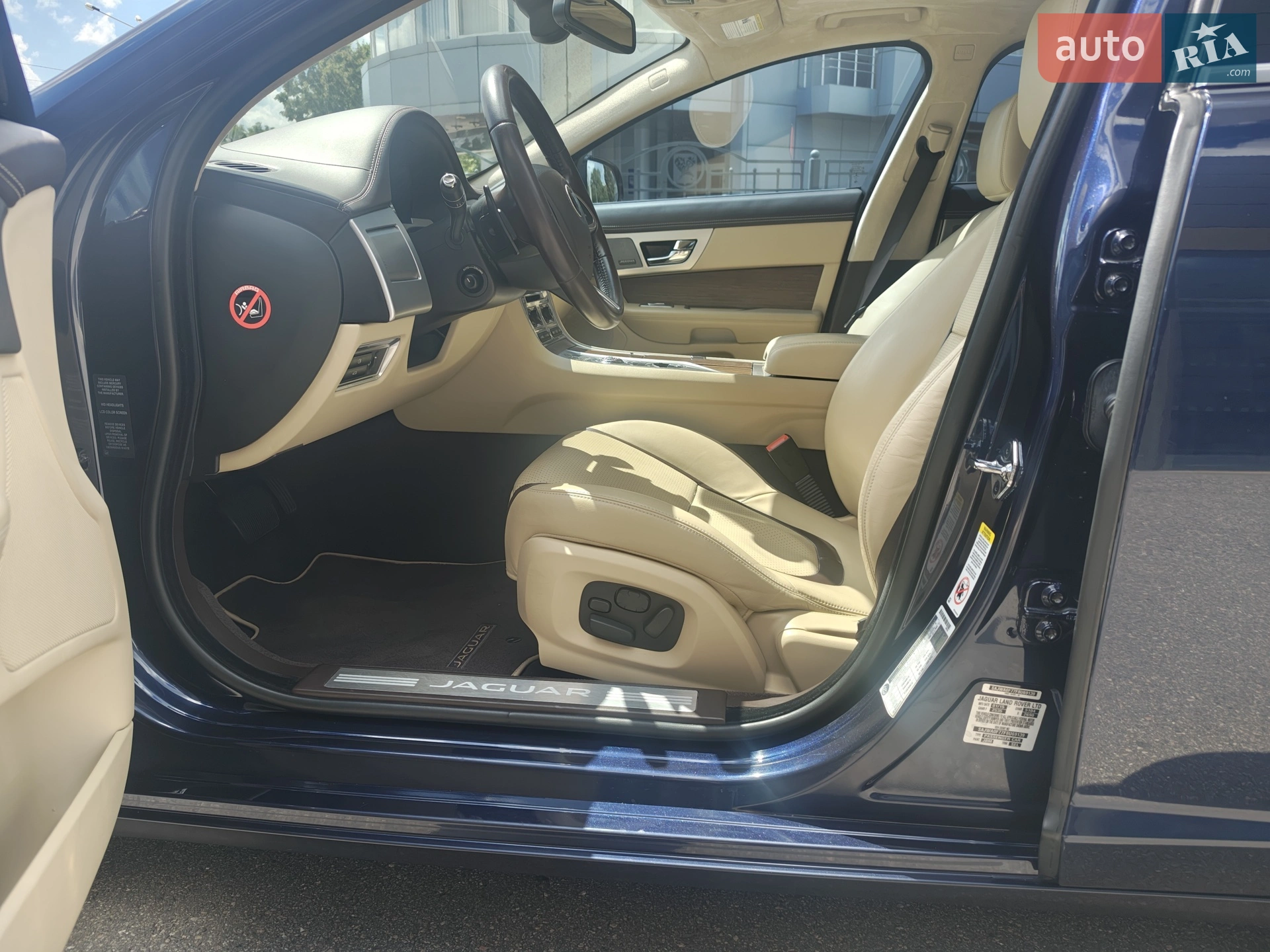 2015 Jaguar XF - мініатюра 22