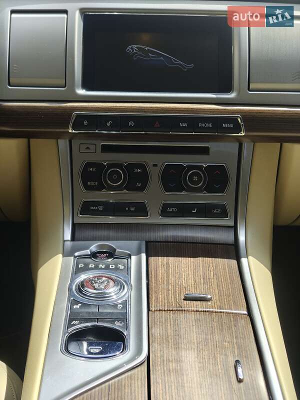 Седан Jaguar XF 2015 в Харькове фото 28 Седан Jaguar XF 2015 в Харькове