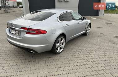 Седан Jaguar XF 2008 в 