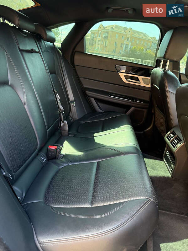 Седан Jaguar XF 2015 в Кривому Розі фото 23 Седан Jaguar XF 2015 в Кривому Розі