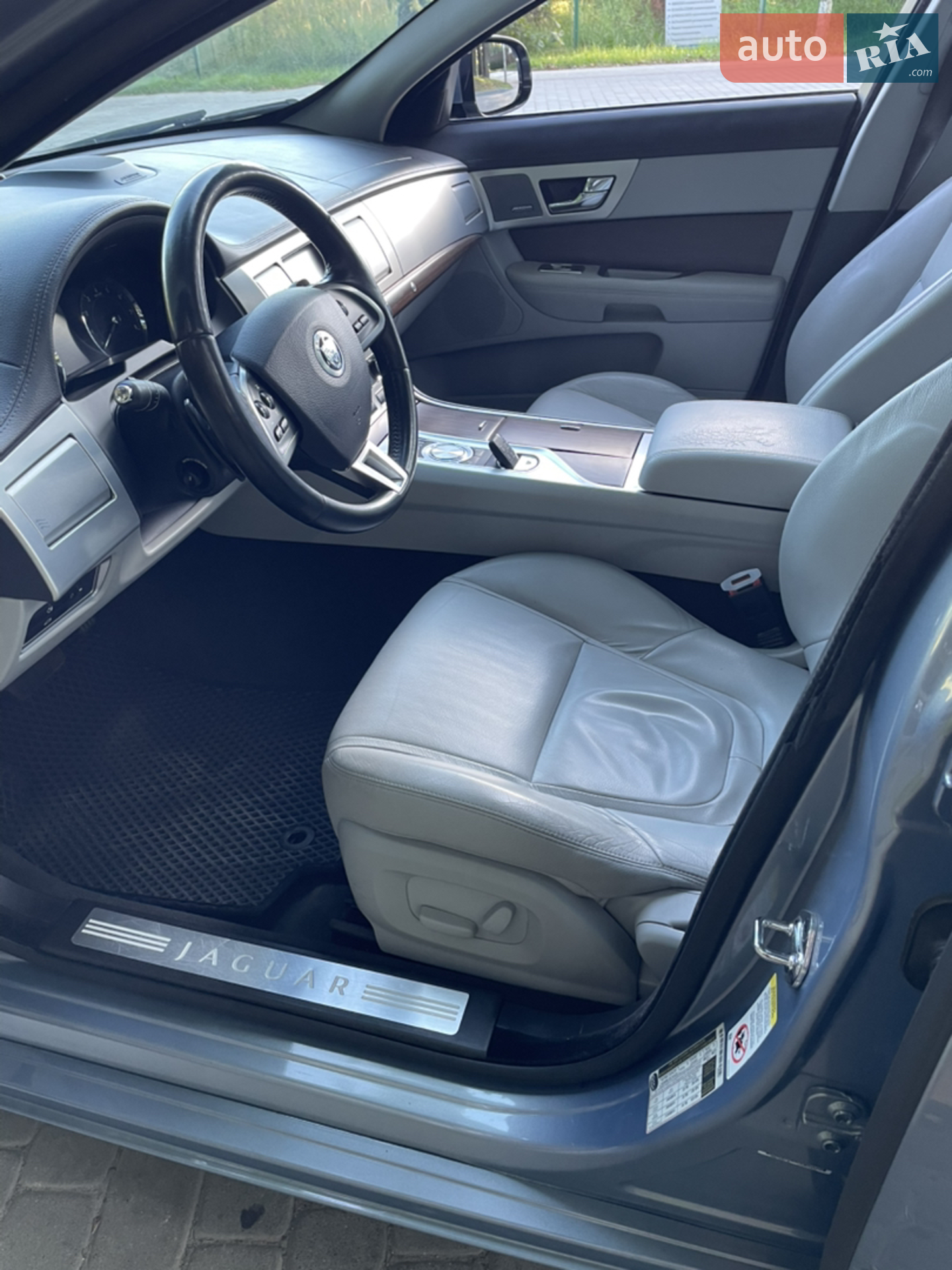 2013 Jaguar XF - мініатюра 9