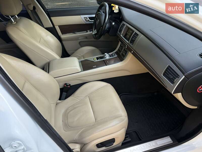 Седан Jaguar XF 2014 в Днепре фото 25 Седан Jaguar XF 2014 в Днепре