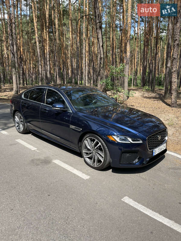 Седан Jaguar XF 2024 в Полтаве