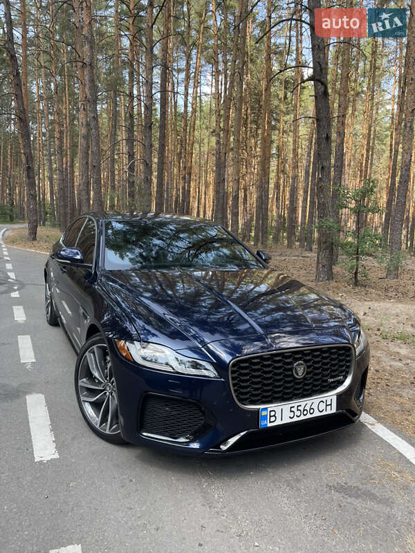 Седан Jaguar XF 2024 в Полтаве