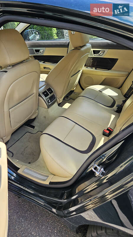 Седан Jaguar XF 2013 в Києві фото 15 Седан Jaguar XF 2013 в Києві