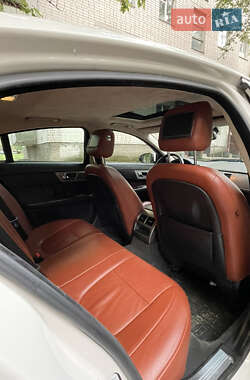 Седан Jaguar XF 2009 в 