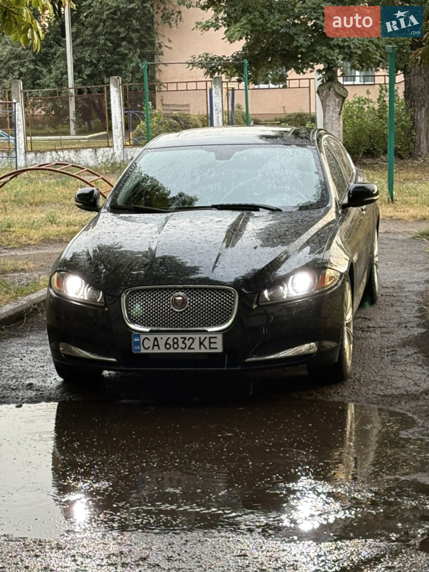 2015 Jaguar XF - мініатюра 2