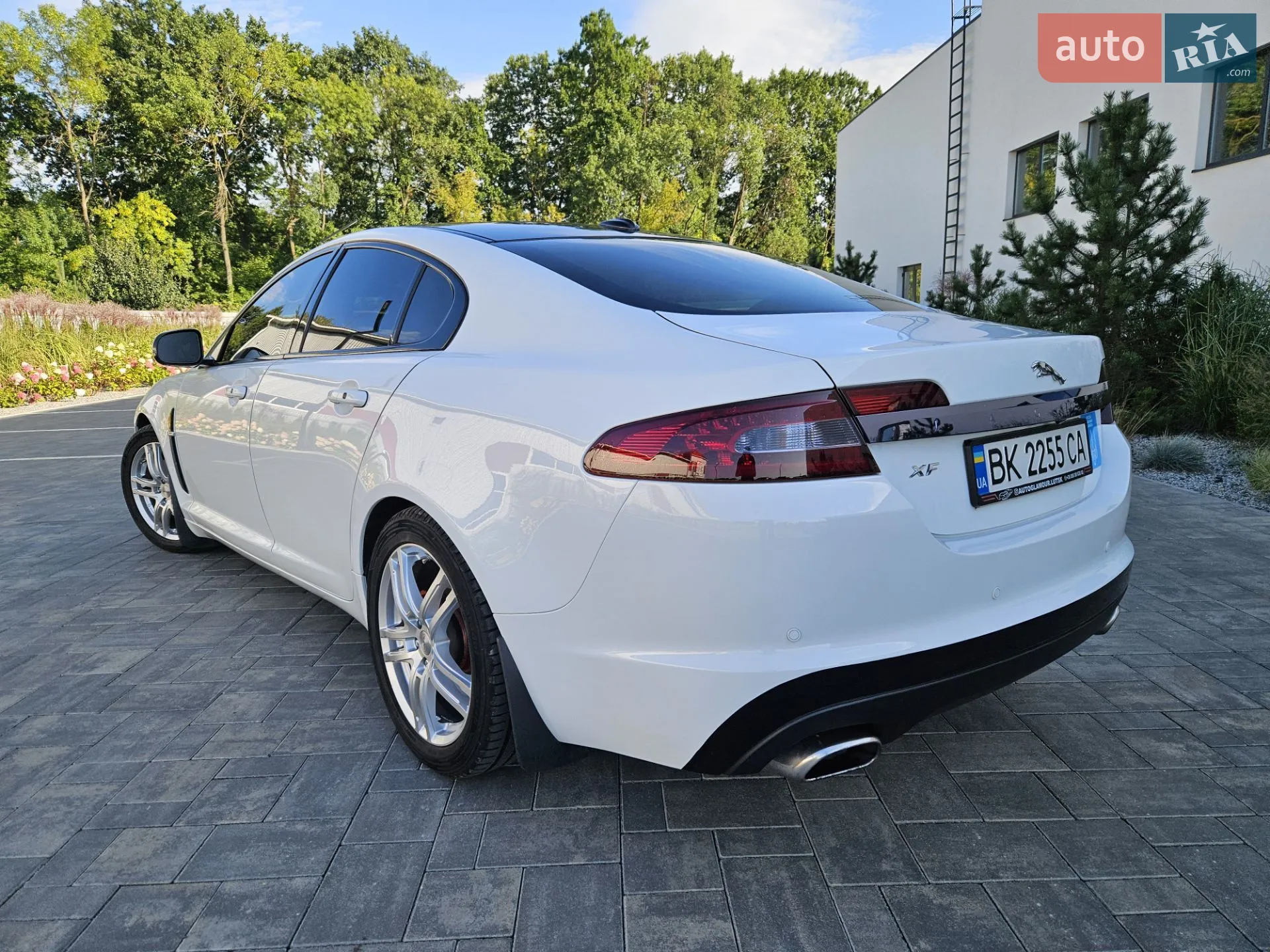 2010 Jaguar XF - мініатюра 23
