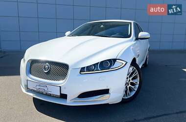 Седан Jaguar XF 2012 в Киеве