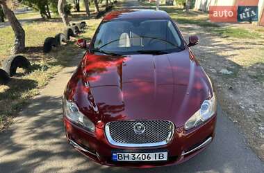 Седан Jaguar XF 2012 в 
