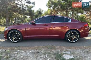 Седан Jaguar XF 2012 в 